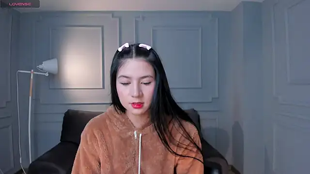 LaurentConnor online show from 10-30-25, 03:27