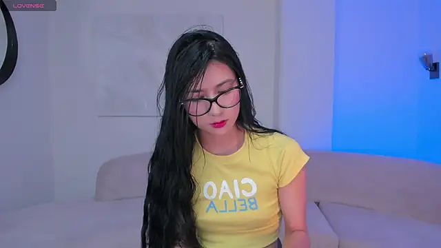 LaurentConnor online show from 12-04-25, 03:27