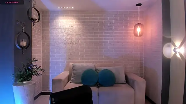 MayaMoretti  online show from 03-11-26, 03:55