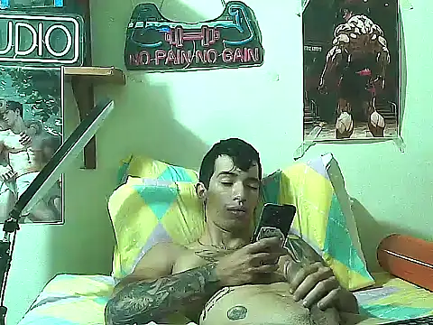 Strongcockfitness online show from 11-02-25, 06:40