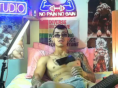 Strongcockfitness online show from 09-25-25, 04:35