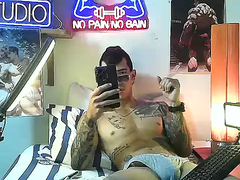 Strongcockfitness online show from 10-10-25, 04:19