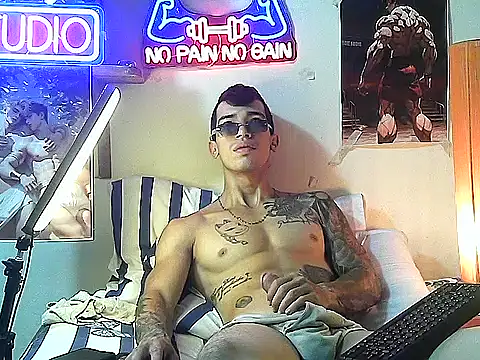 Strongcockfitness online show from 10-17-25, 06:53