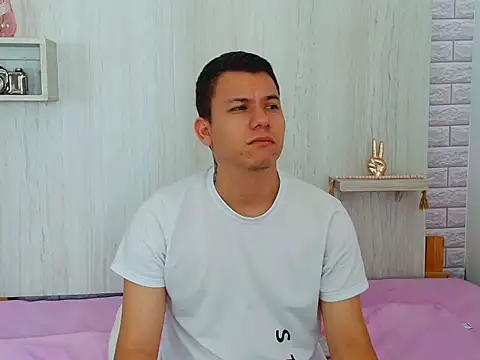 Jstivenlc  online show from 01-17-26, 10:08