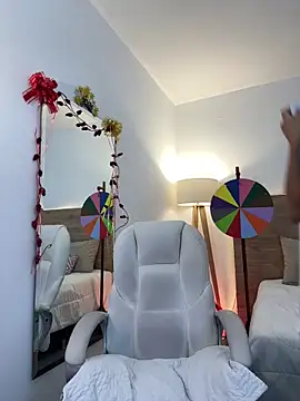 GinebraBrown online show from 12-13-25, 08:04