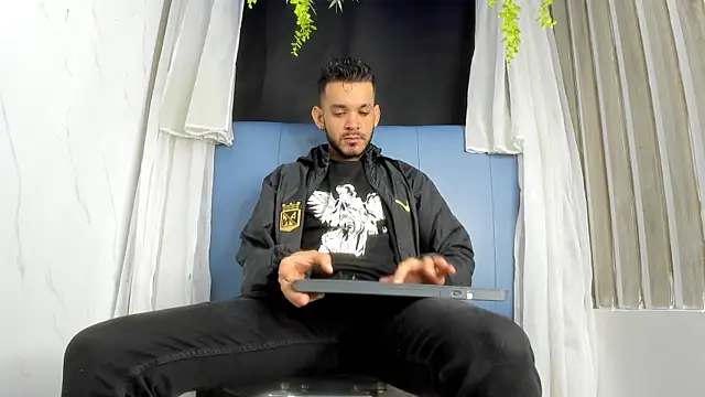 EthanGrey online show from 01-10-26, 11:16