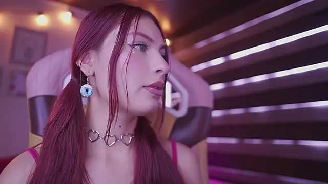 Rebecah 1 online show from 11-13-25, 02:54