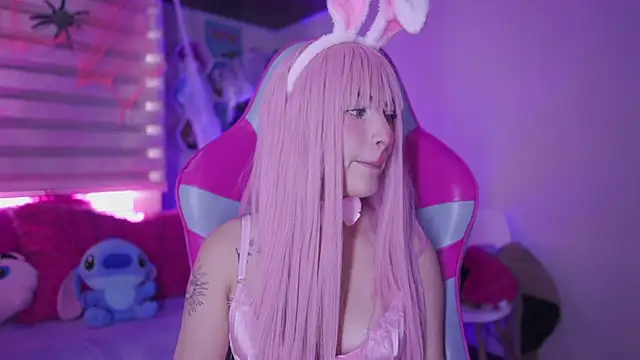 Rebecah 1 online show from 10-23-25, 02:16