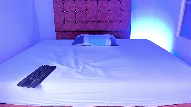 Ivy rae xxx online show from 12-18-25, 06:01