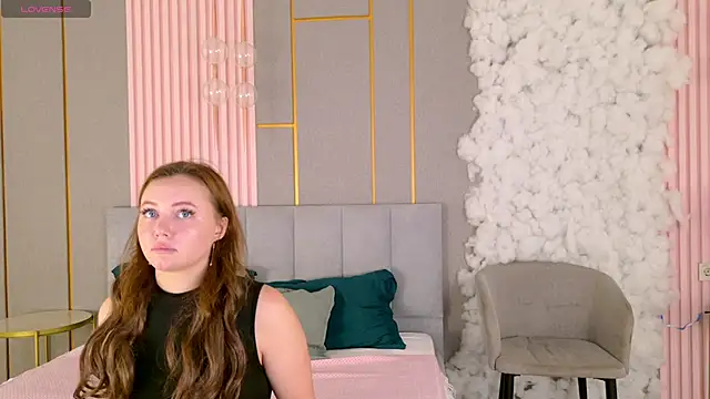 AnnySue  online show from 09-11-25, 05:40