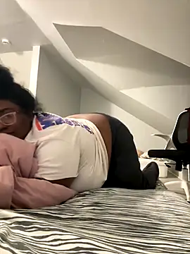 bunbun420247 online show from 01-07-26, 10:37