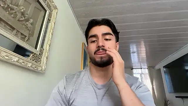 Snapshot of zayn_maximoff chatting on 06-10-26, 06:20 zayn maximoff online show from 06-10-26, 06:20