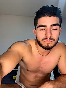 Snapshot of zayn_maximoff chatting on 09-15-25, 04:02 zayn maximoff online show from 09-15-25, 04:02