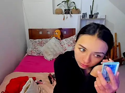 megan doll2123 online show from 12-18-25, 07:07