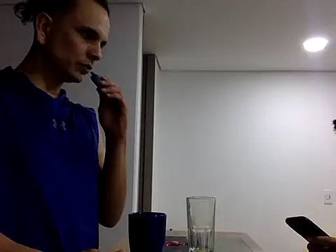 Snapshot of KianxxTeach chatting on 10-16-25, 02:09 KianxxTeach online show from 10-16-25, 02:09