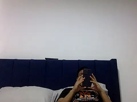 Snapshot of KianxxTeach chatting on 11-06-25, 09:08 KianxxTeach online show from 11-06-25, 09:08