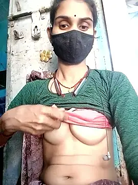 Snapshot of Nishaa_ji chatting on 10-18-25, 09:00 Nishaa ji online show from 10-18-25, 09:00