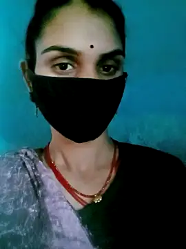 Snapshot of Nishaa_ji chatting on 09-11-25, 05:07 Nishaa ji online show from 09-11-25, 05:07