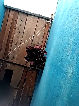 Snapshot of Nishaa_ji chatting on 09-23-25, 06:53 Nishaa ji online show from 09-23-25, 06:53