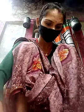 Snapshot of Nishaa_ji chatting on 09-13-25, 11:43 Nishaa ji online show from 09-13-25, 11:43