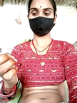 Snapshot of Nishaa_ji chatting on 10-13-25, 07:43 Nishaa ji online show from 10-13-25, 07:43