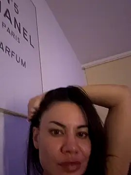 Snapshot of SweetMeiiii chatting on 10-09-25, 07:58 SweetMeiiii online show from 10-09-25, 07:58