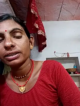 Snapshot of Mansi_ji chatting on 10-08-25, 06:08 Mansi ji online show from 10-08-25, 06:08