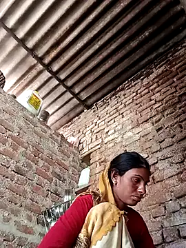 Snapshot of Mansi_ji chatting on 10-13-25, 02:46 Mansi ji online show from 10-13-25, 02:46