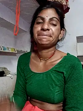 Snapshot of Mansi_ji chatting on 09-17-25, 11:07 Mansi ji online show from 09-17-25, 11:07