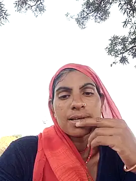 Snapshot of Mansi_ji chatting on 10-08-25, 06:04 Mansi ji online show from 10-08-25, 06:04