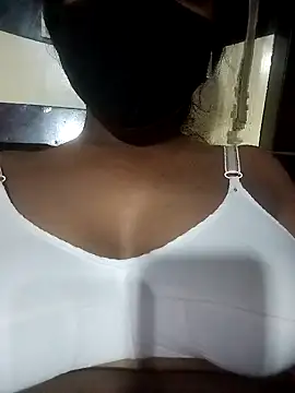 Snapshot of vandana_babi chatting on 09-19-25, 04:55 vandana babi online show from 09-19-25, 04:55