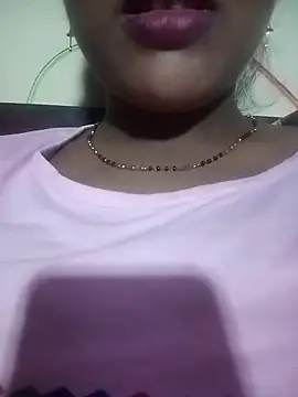 Snapshot of vandana_babi chatting on 10-12-25, 12:17 vandana babi online show from 10-12-25, 12:17