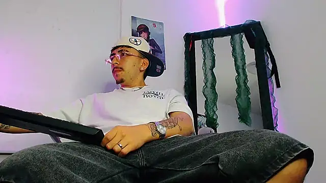 liamty luxor online show from 01-14-26, 05:55