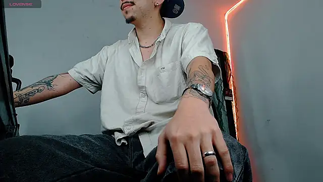 liamty luxor online show from 02-06-26, 05:47