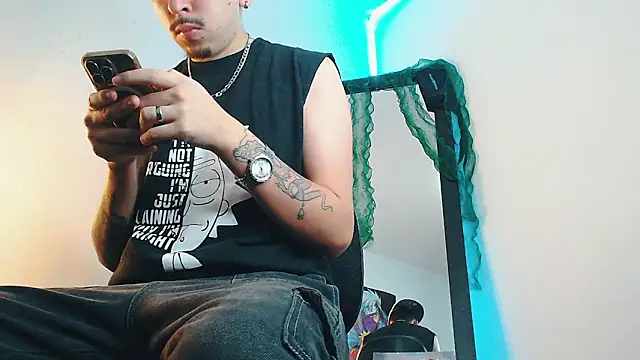 liamty luxor online show from 12-23-25, 04:23