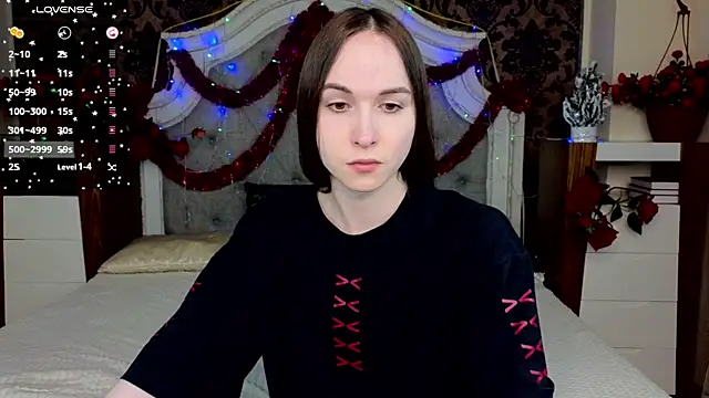 Angeel Kate online show from 12-14-25, 11:38