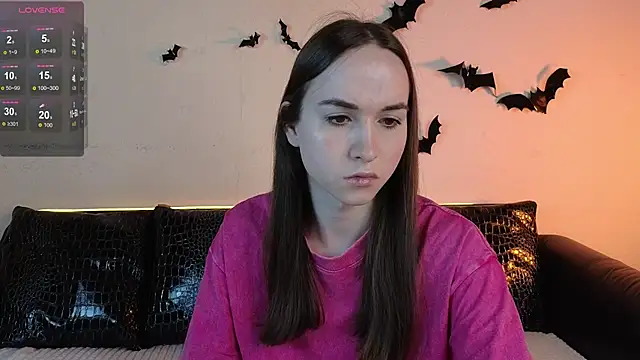 Angeel Kate online show from 11-13-25, 04:38