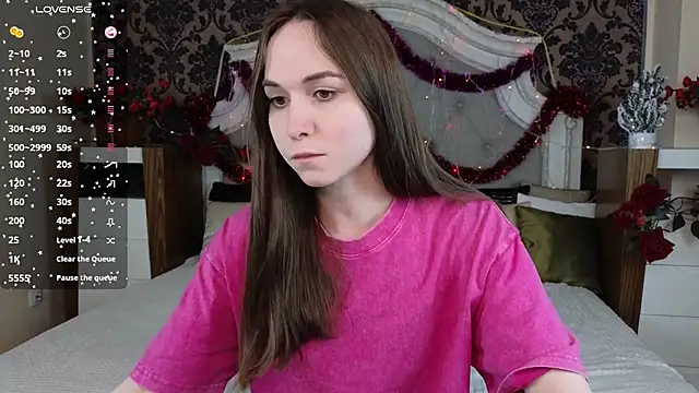 Angeel Kate online show from 12-18-25, 04:39