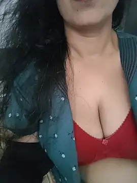 Snapshot of Deepa_Sharma143 chatting on 05-19-26, 01:43 Deepa Sharma143 online show from 05-19-26, 01:43