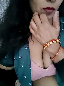Snapshot of Deepa_Sharma143 chatting on 05-03-26, 02:16 Deepa Sharma143 online show from 05-03-26, 02:16