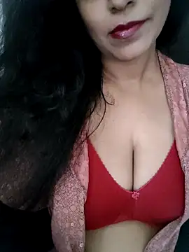 Snapshot of Deepa_Sharma143 chatting on 05-11-26, 02:02 Deepa Sharma143 online show from 05-11-26, 02:02