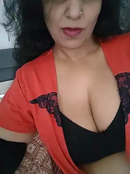 Snapshot of Deepa_Sharma143 chatting on 06-07-26, 01:22 Deepa Sharma143 online show from 06-07-26, 01:22