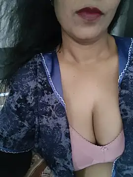 Snapshot of Deepa_Sharma143 chatting on 05-27-26, 01:57 Deepa Sharma143 online show from 05-27-26, 01:57