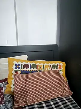 Snapshot of Deepa_Sharma143 chatting on 10-30-25, 01:37 Deepa Sharma143 online show from 10-30-25, 01:37