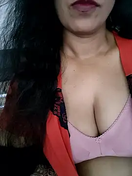 Snapshot of Deepa_Sharma143 chatting on 04-28-26, 02:27 Deepa Sharma143 online show from 04-28-26, 02:27