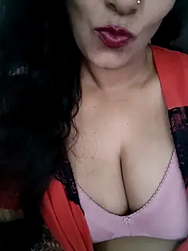 Snapshot of Deepa_Sharma143 chatting on 04-28-26, 01:59 Deepa Sharma143 online show from 04-28-26, 01:59