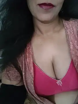 Snapshot of Deepa_Sharma143 chatting on 06-02-26, 01:38 Deepa Sharma143 online show from 06-02-26, 01:38