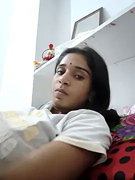 Snapshot of Hot-Soniya2 chatting on 10-16-25, 03:20 Hot-Soniya2 online show from 10-16-25, 03:20