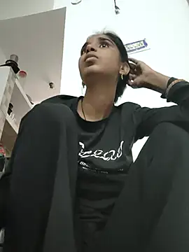 Hot-Soniya2 online show from 11-11-25, 05:02