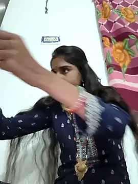 Hot-Soniya2 online show from 11-01-25, 06:02